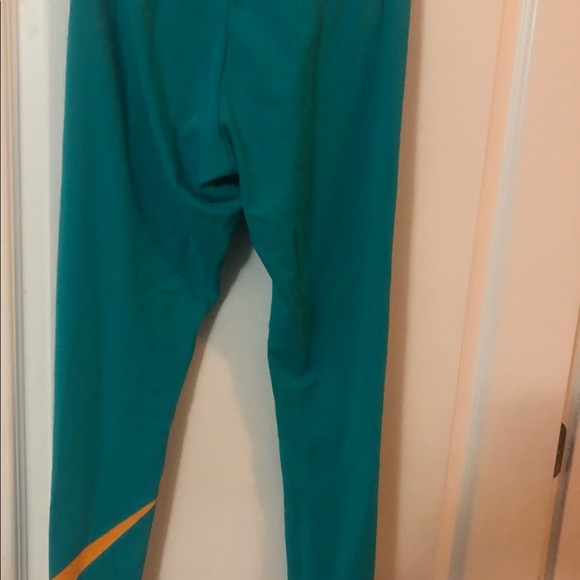 Nike leggings - Picture 8 of 11